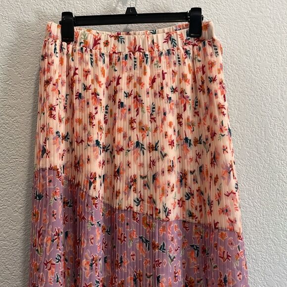 Laia Anthropologie Floral Tiered Asymmetrical Lined Midi Skirt Size Medium - Picture 4 of 9